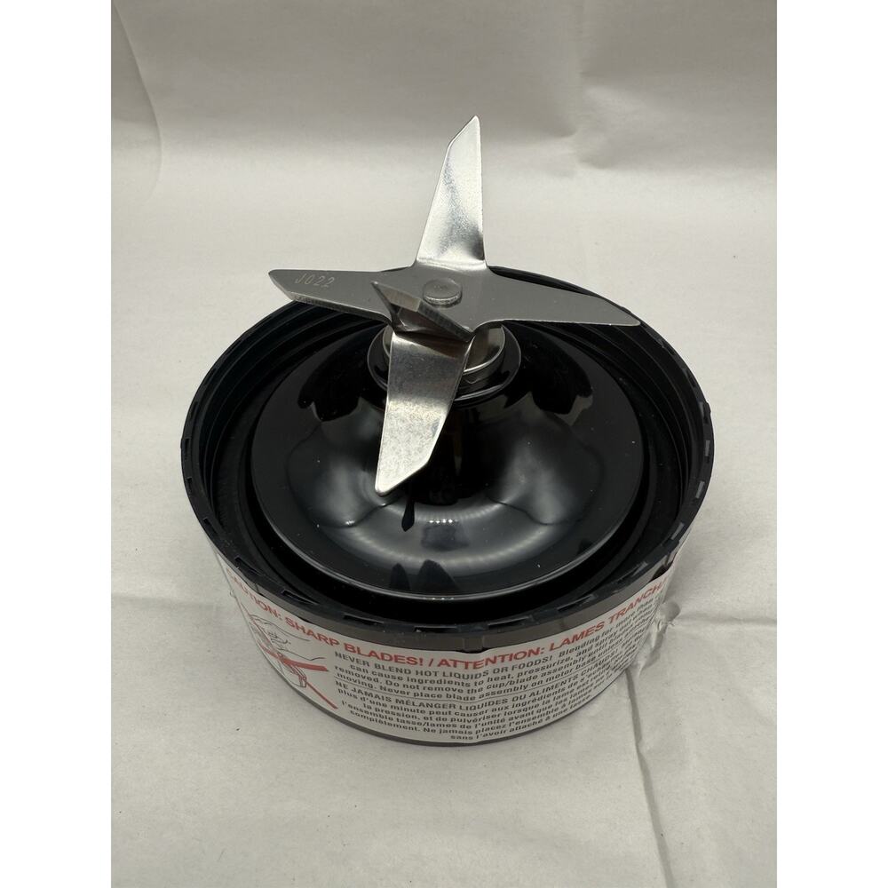 1 Replacement Blade with 6 Fins Gear on Bottom (Male FINS ONLY) Blade Assembly..